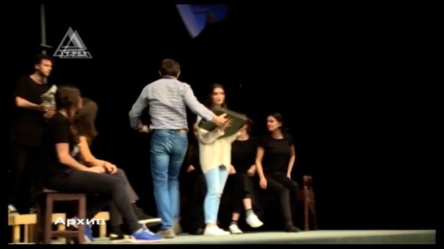 Театр начинается с фойе смотреть онлайн