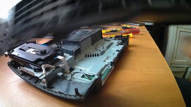 ЧАСТИЧНАЯ РАЗБОРКА PS3 SUPER SLIM ЧИСТИМ ОТ ПЫЛИ смотреть онлайн