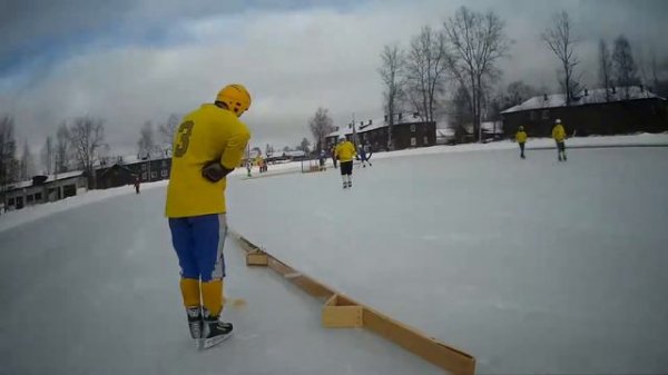 папа играет в хоккей