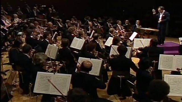 Peter Il'yich Tchaikovsky - Violin concerto 1 D major Op 35 смотреть онлайн