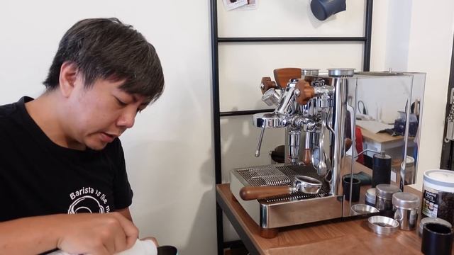 牛奶很貴，你忍一下 смотреть онлайн