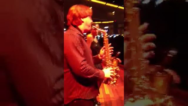 Trevor Kellum "We Are Family" w Steve Anthony and Persuasion Twin River Casino смотреть онлайн