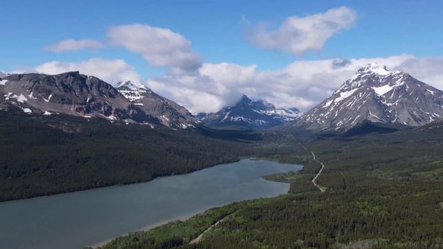 Drone Capturing Amazing Views in Montana. смотреть онлайн