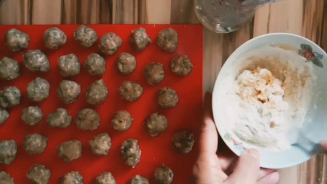 Суп с клецками и фрикадельками. смотреть онлайн