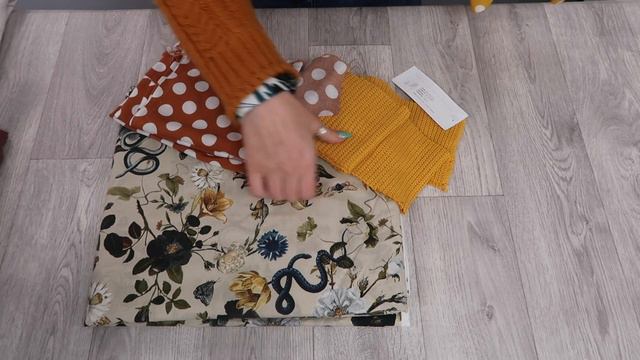 Planning A Collection :: From Focus Fabric or Print To A Cohesive Capsule Wardrobe That Works! смотреть онлайн