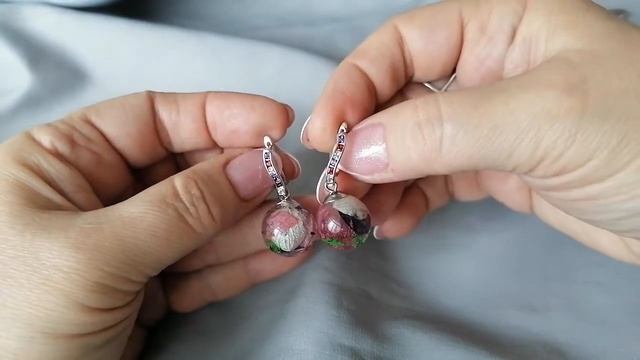 Серьги в форме шара из эпоксидной смолы. смотреть онлайн