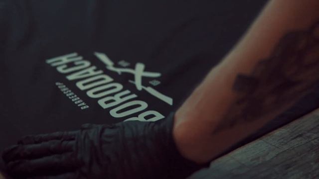 ОНЛАЙН ВЫЗОВ БАРБЕРА НА ДОМ | МОБИЛЬНОЕ ПРИЛОЖЕНИЕ BORODACH | ЯБОРОДАЧ смотреть онлайн