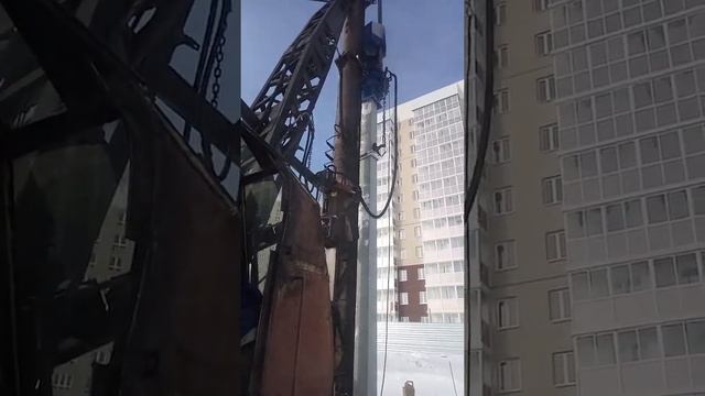 Забивка свай 3,5 тонны китайским молотом смотреть онлайн