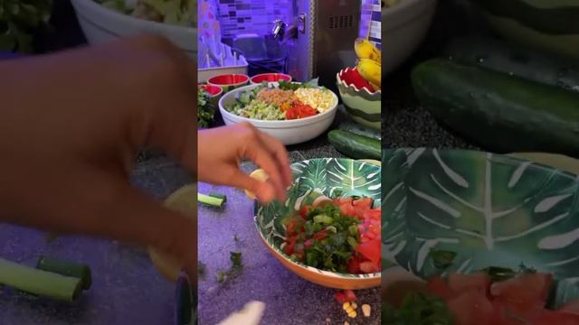 Let’s Make A Raw Vegan Taco Salad LIVE! ??? смотреть онлайн