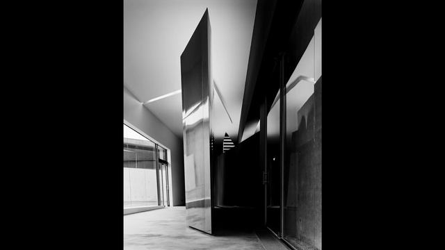 Sketching the Future: Zaha Hadid | HENI Talks 'Perspectives' смотреть онлайн