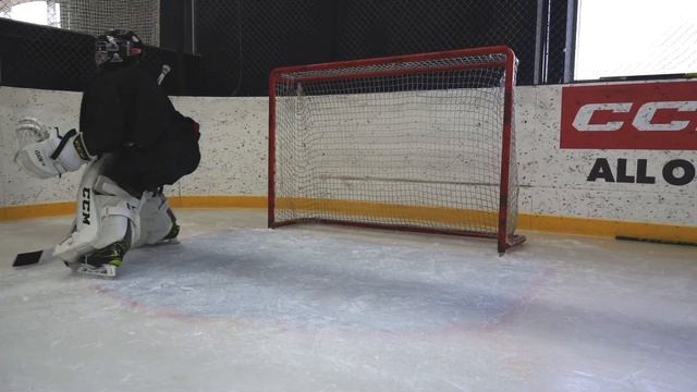 Эффективное перемещение хоккейного вратаря в стойке. Чувство ворот и техника катания. смотреть онлайн