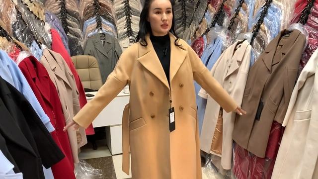 МОДНЫЕ ЖЕНСКИЕ ПАЛЬТО? ТРЕНДЫ СЕЗОНА 2023? Красивые и Стильные Пальто. смотреть онлайн