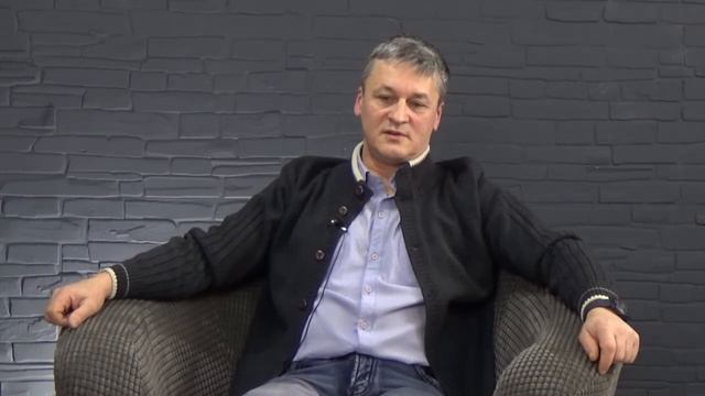 Прыжки на батуте смотреть онлайн