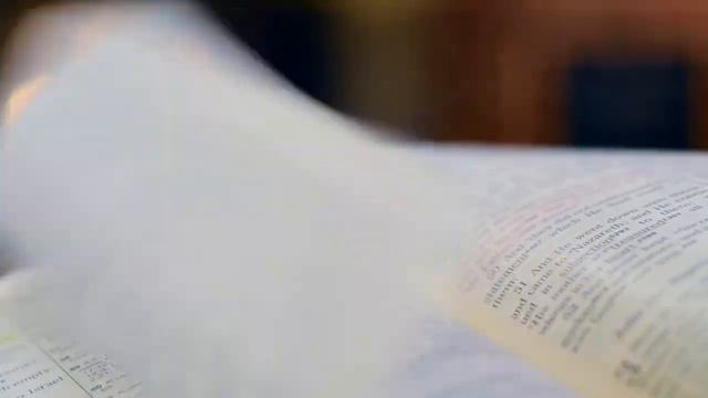 Стихи | Сергей Есенин - Москва (читает С. Безруков) смотреть онлайн