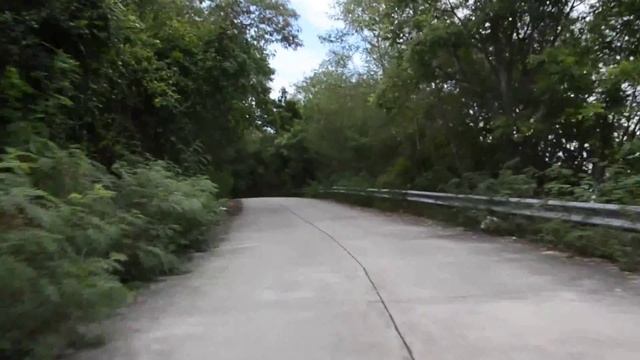 Дороги на острове Ко Сичанг / The roads on the island of Koh Sichang смотреть онлайн