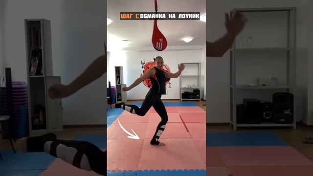 Uchi Mavashi geri #каратэ #бокс #каратэ #драка #karate #boxing #kyokushin #martialarts #fighter смотреть онлайн
