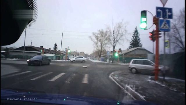 Не там обнимались смотреть онлайн