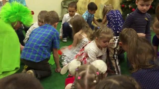 Новогодний праздник на английском языке смотреть онлайн