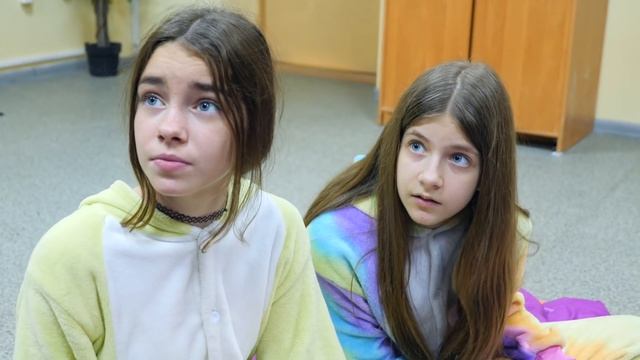 КСЮША ХОЧЕТ ЗНАТЬ ГДЕ НИКИТА!!! смотреть онлайн