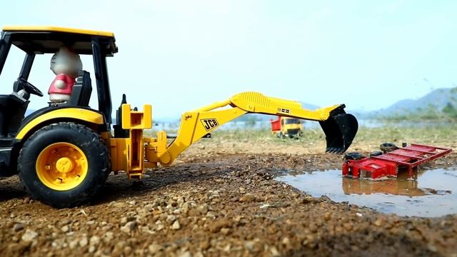 Игрушки катаются по берегу водоёма смотреть онлайн