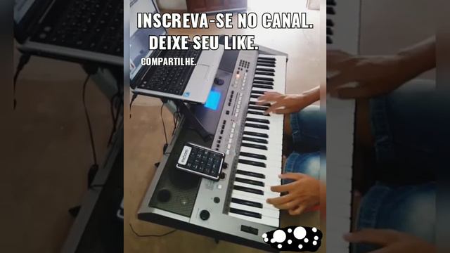 arrasta-pé no YAMAHA PSR E443 смотреть онлайн