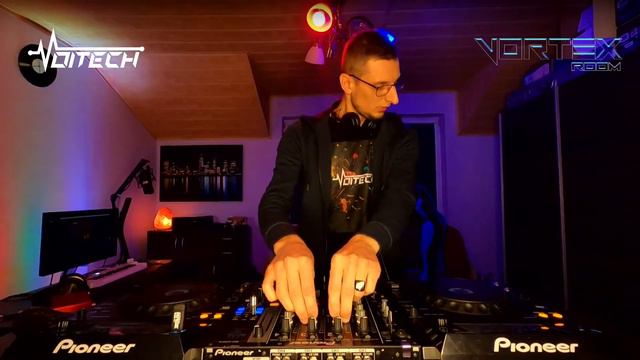 VORTEX ROOM смотреть онлайн