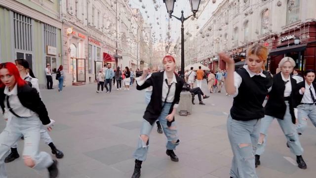 [KPOP IN PUBLIC | ONE TAKE] Stray Kids - '특(S-Class)' | Dance cover by QUARTZ смотреть онлайн