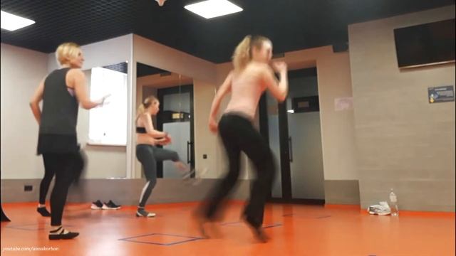 фрагмент урока в группе данс-микс, танцуем джайв смотреть онлайн