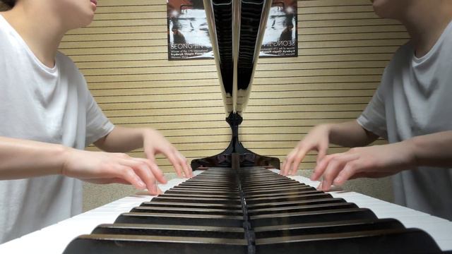 J.S Bach: French Suite no.2 in C minor, BWV 813 - 5.Menuet смотреть онлайн