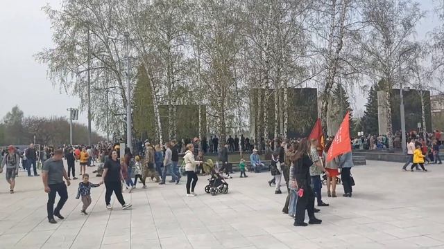9 мая 2023 год, День Победы, Новосибирск Монумент Славы возложение венков. Всех с праздником! смотреть онлайн