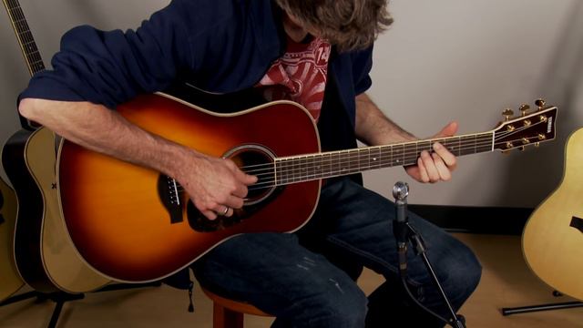 Yamaha LL16 ARE Handcrafted Acoustic Guitar Demo