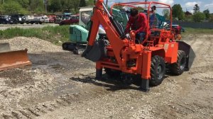 Погрузчик-экскаватор Kubota RW25. Короткий тест.