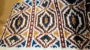 МК Многоцветный на 3 и более цветов в одном ряду двухфонтурный жаккард.mp4