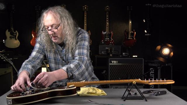 Squier Classic Vibe Starcaster - Funky 335 Alternative - Electric Guitar Review смотреть онлайн