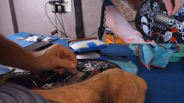 Fake Ibanez Jem 77 Gets Wilkinson M series Floyd Rose & AxLabs Tremolo Stabilizer смотреть онлайн