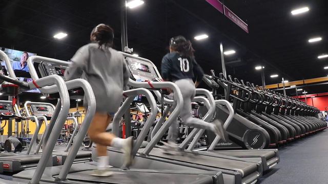 Gym with Erica/ tennis смотреть онлайн