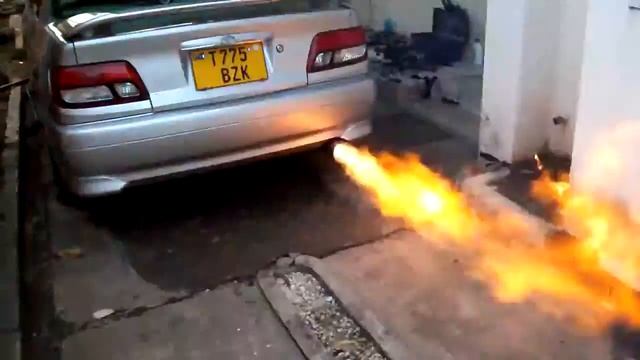 Carina GT Flamethrower смотреть онлайн