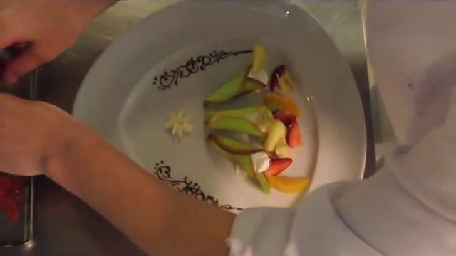 CORNET DE FRUITS AU MASCARPONE смотреть онлайн