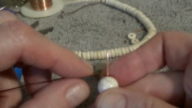 КАK ОПЛЕСТИ БУСИНУ ПРОВОЛКОЙ. КАК СДЕЛАТЬ ОБЫЧНУЮ БУСИНУ НЕОБЫЧНОЙ. Aвторские украшения из камней. смотреть онлайн