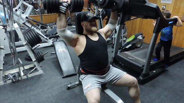 Андрей Филиппов - жим гантелей сидя по 43,5 кг смотреть онлайн