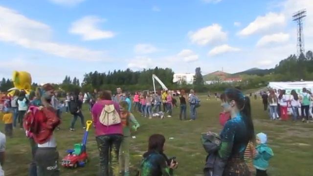 ColorFest Miass Фестиваль красок Холи в Миассе 2015 немного изнутри смотреть онлайн