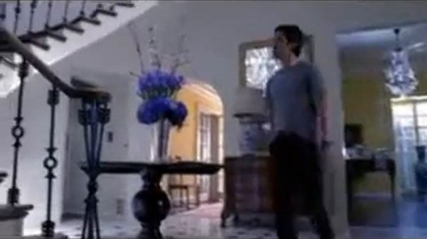 milo ventimiglia and hayden panettiere - Yellow