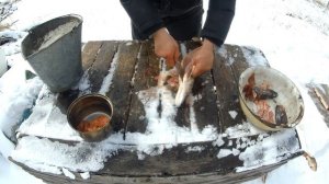РАЗДЕЛКА ЩУКИ НА ПОТРОХА ИКРУ И МЯСО. Разделка рыбы. Жизнь в деревне
