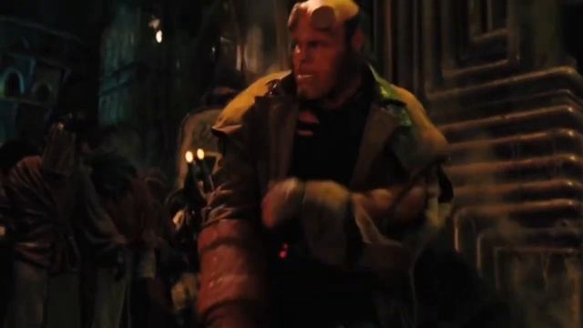 Hellboy Ron Perlman Vs Hellboy David Harbour