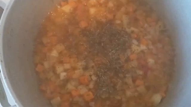 Lahmacun(лахмаджун - турецкая пицца). Mercimek çorbası (чечевичный суп) смотреть онлайн