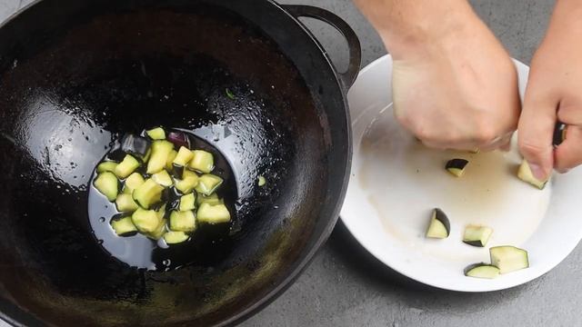 Армянский Кчуч! Тушеная говядина с овощами в казане смотреть онлайн