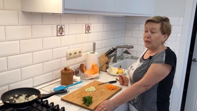 Влог.Готовлю постный обед.Обзор рассады.Наша жизнь в станице. смотреть онлайн