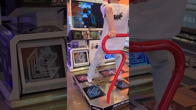 Clematis Rapsodia S18 смотреть онлайн