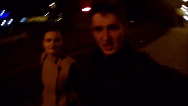ПЬЯНЫЕ ШКОЛЬНИКИ УСТРАИВАЮТ БЕСПРЕДЕЛ В ПАРКЕ ЕКАТЕРИНБУРГА | New day #3 смотреть онлайн