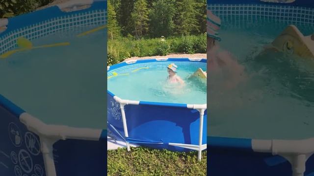 Лиза дача бассейн смотреть онлайн